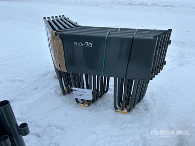 Quantity of (2) 2025 BYT HDTBF45 HD Tombstone Bale 家畜用フィーダー (Unused)