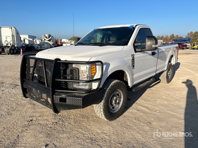 2017 Ford F-250 4x4 بيك اب
