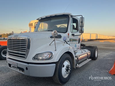 2018 Freightliner M2 112 LNG S/A Day Cab Truck Tractor