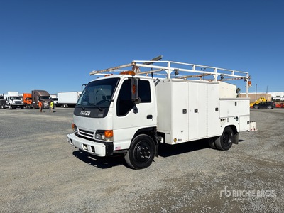 2005 Isuzu NQR 4x2 Utility Truck