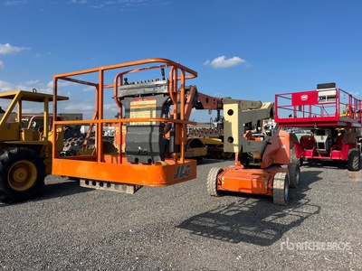 2014 JLG E450AJ 2WD Electric Articulating Boom Lift
