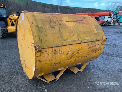 Trailer Engineering  2140 L Skid Mounted Poly Diesel Fuel Tank