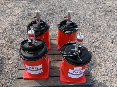 Quantity of (4) 2025 OKG PGP40 Lote de Bombas de Grasa (Sin Usar) / Grease Injection Equipment (Unused)