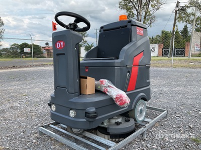 2025 OKG DY-760 Ride-On Electric Limpiadora de Pisos (Sin Usar) / Floor Scrubber (Unused)
