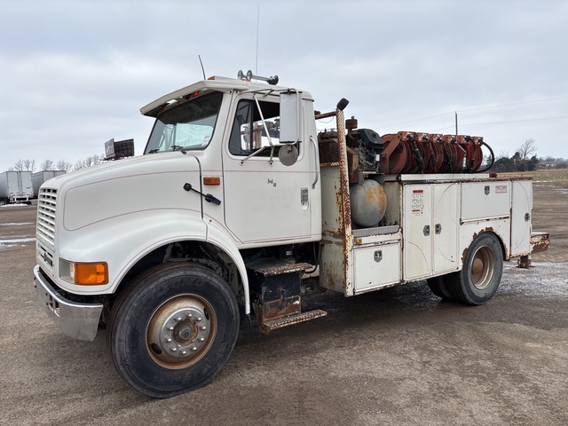 1990 International 7100 4x2 Service Truck