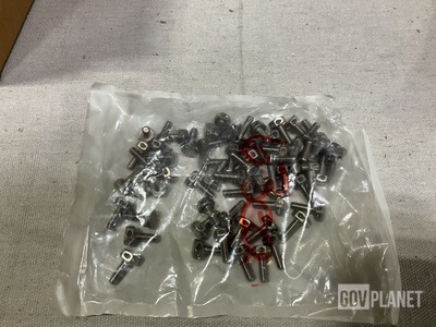 (463) NAS NAS563C17 Machine Bolts