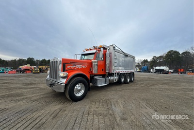 2017 Peterbilt 389 8x4 Tri/A-kiepwagen