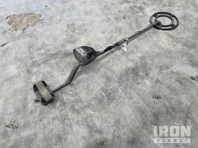 2021 Grainger 484P17 Electric Metal Detector Divers