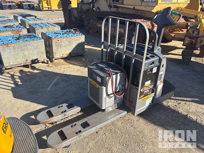 Jungheinrich ECR327 6000 lb Electric Gato de bandeja