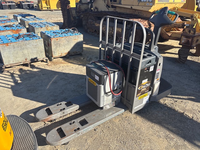 Jungheinrich ECR327 6000 lb Electric Pallet Jack