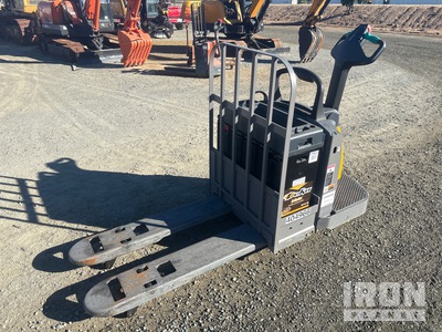 Jungheinrich ECR327 6000 lb Electric Gato de bandeja