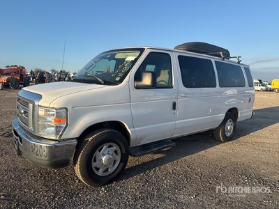 2012 Ford E-350 11 Passenger Van