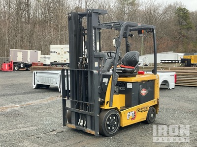 Cat EC25EN 4600 lb Chariot Élévateur Électrique