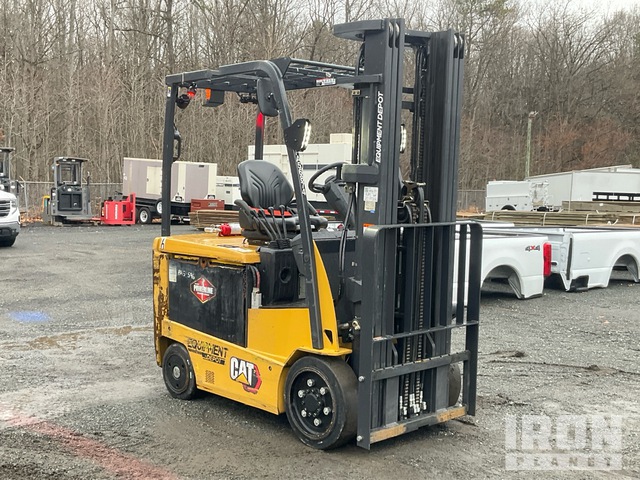 MONTACARGAS ELéCTRICO CATERPILLAR EC25EN