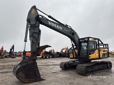 2014 Volvo EC220 DL Tracked Excavator