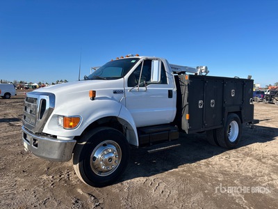 2004 Ford F-650 4x2 Service Truck