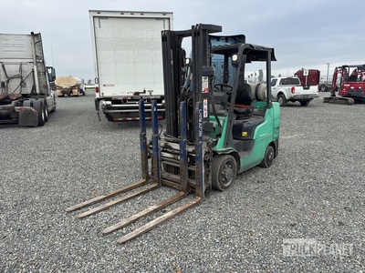 Mitsubishi FGC30N Cushion Tire Carrelli Elevatori