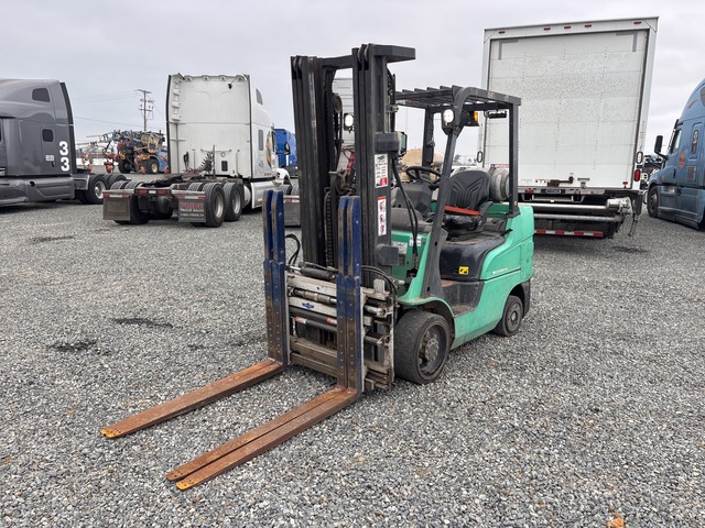 Mitsubishi FGC30N Cushion Tire Forklift