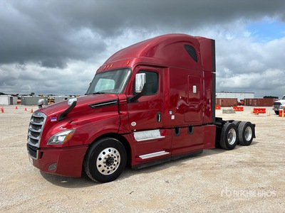 2019 Freightliner Cascadia 126 6x4 T/A Sleeper Truck Tractor