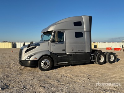 2020 Volvo VNL760 6x4 Sleeper Prime Mover