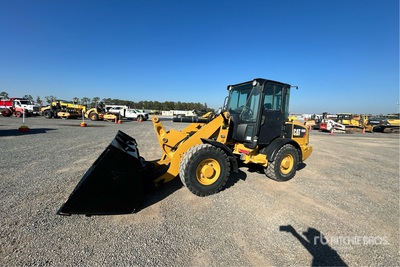 2020 Cat 906M ホイールローダー