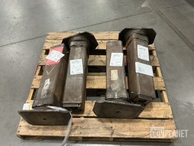 (4) Binkley LG1950 Semitrailer Retractable Legs