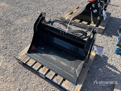 2025 GIYI GY-XKH39F 38 in Multi-Purpose Mini Skid Steer Bucket