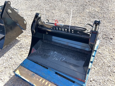 2025 GIYI GY-XKH39F 38 in Multi-Purpose Mini Skid Steer Bucket (Unused)