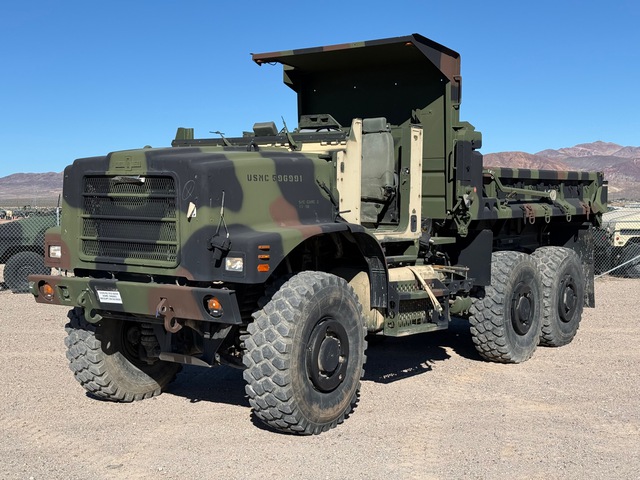 Oshkosh AMK29A1 MTVR 7 Ton 6x6 Dump Truck