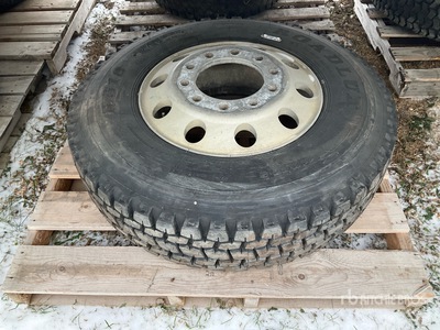 11R22.5 Tires