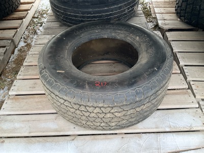 BF Goodrich 12R16.5 Pneus