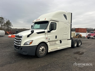 2018 Freightliner Cascadia 126 6x4 T/A Sleeper Truck Tractor