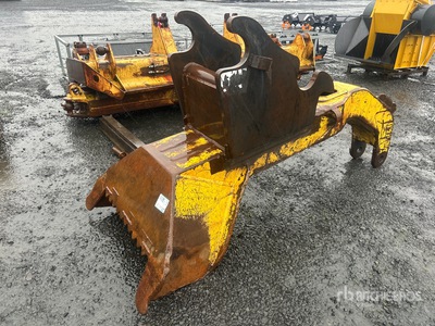 Log Loader Heel Divers