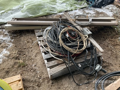 Quantity of Electrical Supplies Divers - Magasin, entrepôt, consommateur