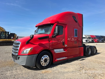 2022 Freightliner Cascadia 126 6x4 T/A Sleeper Truck Tractor