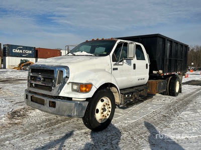 2005 Ford F-650 XL 4x2 S/A Dump Truck