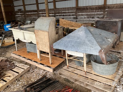 Quantity of Chicken Processing Equipment Divers - Magasin, entrepôt, consommateur