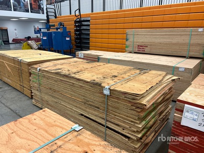 Quantity of (34) Contreplaqué