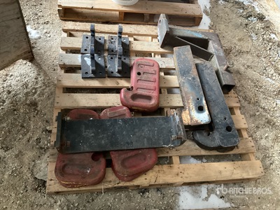 Quantity of Tractor Weights & Brackets Divers - Magasin, entrepôt, consommateur