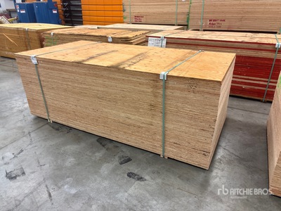 Quantity of (34) Contreplaqué