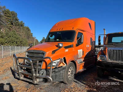 2019 Freightliner Cascadia 126 6x4 T/A Sleeper Truck Tractor (Inoperable)