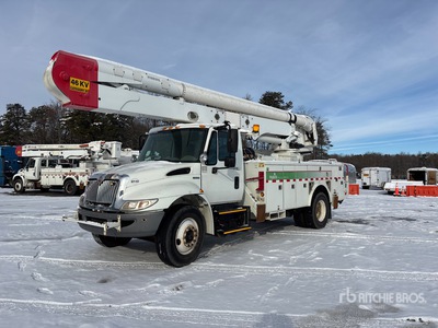 2010 Altec AA55 55 ft on 2011 International 4300 DuraStar Hybrid 4x2 Bucket Truck
