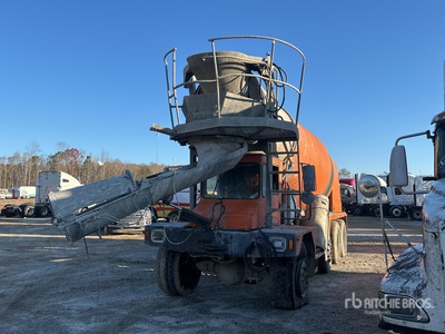 2016 Terex FD4000 8x6 Front Discharge Mixer Truck