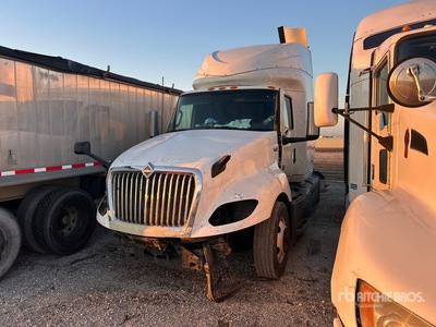 2020 International LT625 6x4 Tracteur routier couchette (Inoperable)