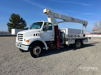 Terex BT3063 30000 lb Straight Boom on 2000 Sterling L7500 4x2 Boom Truck