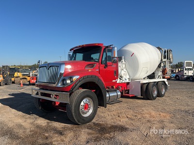 2014 International 7600 6x4 Betonomieszarka