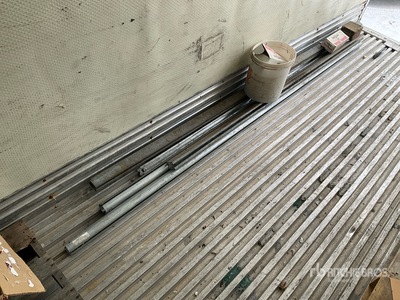 Quantity of Galvanized Rails Divers - Magasin, entrepôt, consommateur