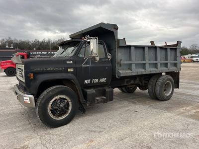 1981 Chevrolet C7 4x2 S/A Dump Truck (Inoperable)