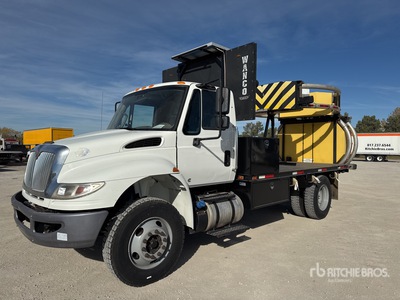2018 International 4300 4x2 Attenuator Truck