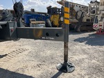 Chassis with Outrigger Cylinders